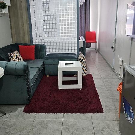 Pazoori Stays Superior Studios Nairobi Exteriör bild