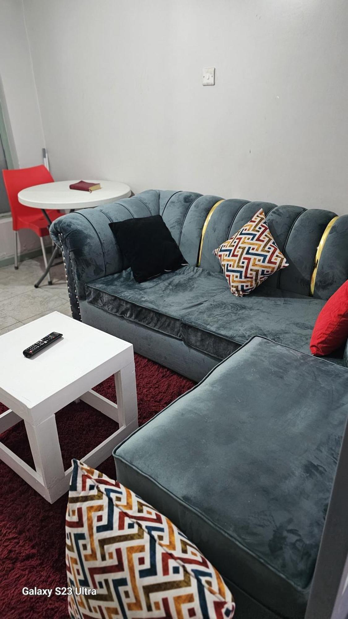 Pazoori Stays Superior Studios Nairobi Exteriör bild